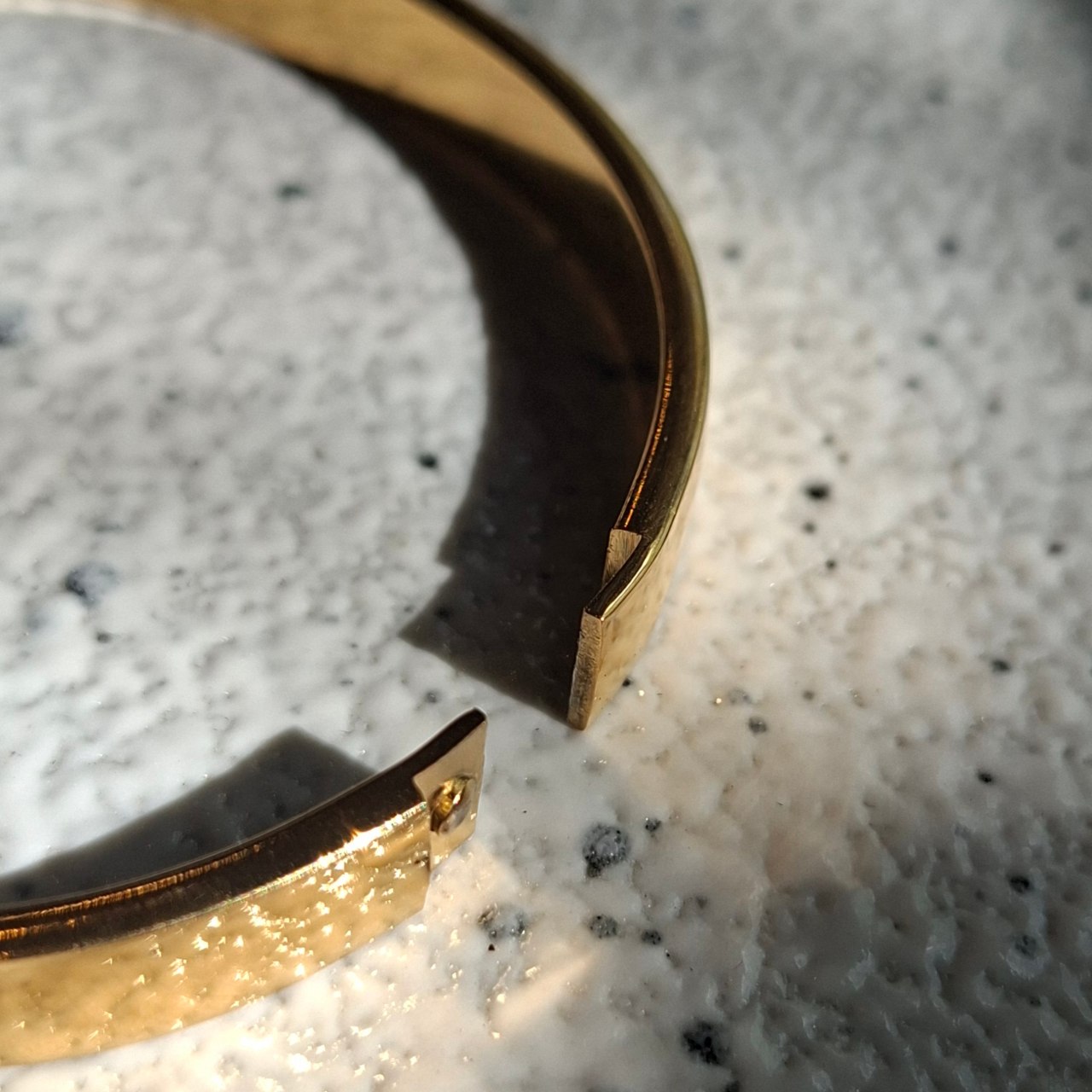 Gold Oval Broad Bangle SS - Image 3